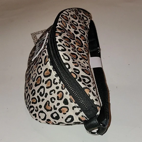 LOVE BRIGHTON WILD CAT LEOPARD PRINT BELT BAG - Picture 5 of 12